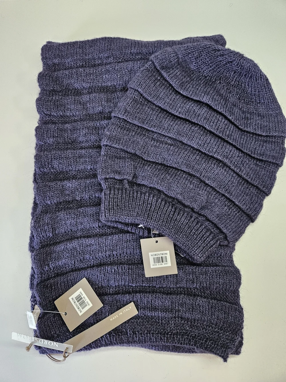 NEW Nordstrom Made in Italy Purple Ribbed Rectangle Scarf and Beanie Hat Set